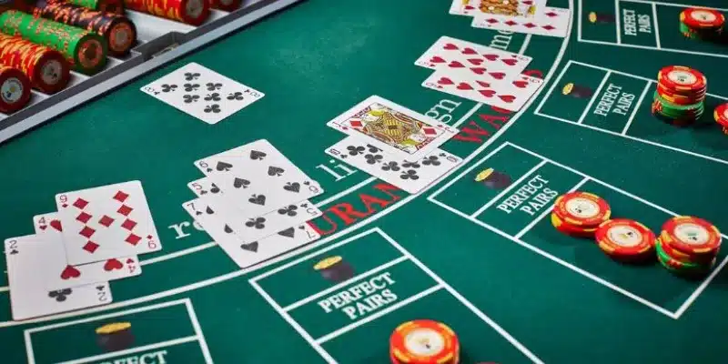 Một số thuật ngữ và quy tắc quan trọng trong Blackjack